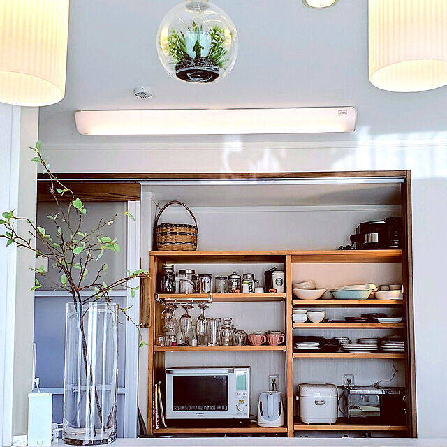 「全面扉で生活感を隠す！白く明るい空間に溶け込むキッチン」 by hiromimimiさん