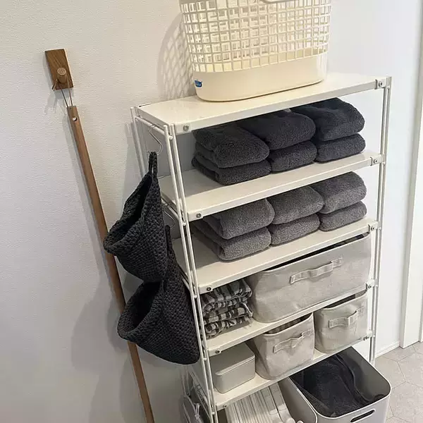 「どんな場所にもなじむ収納家具♪フレキシブルに使える無印良品のスチールユニットシェルフ」の画像