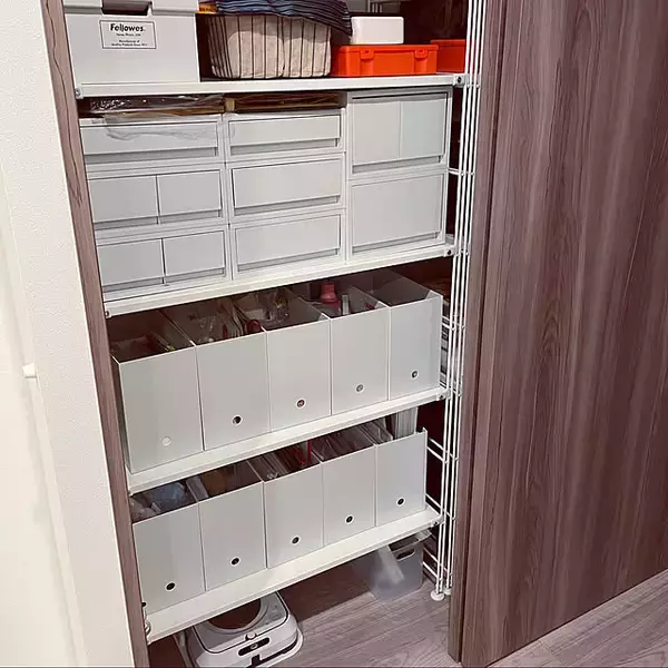 「どんな場所にもなじむ収納家具♪フレキシブルに使える無印良品のスチールユニットシェルフ」の画像