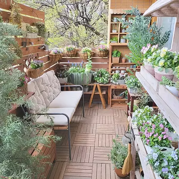 「バルコニーやガーデンスペースをグレードアップしてくれる♡IKEAのフロアデッキ特集」の画像