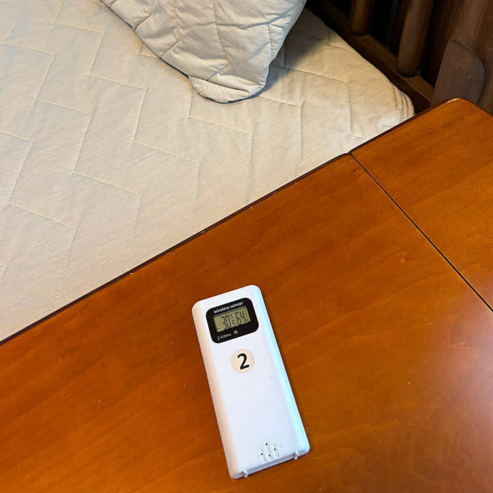 「1台で4部屋の温度を集中管理！マルチに使える屋内外温湿度計 」by maka さん