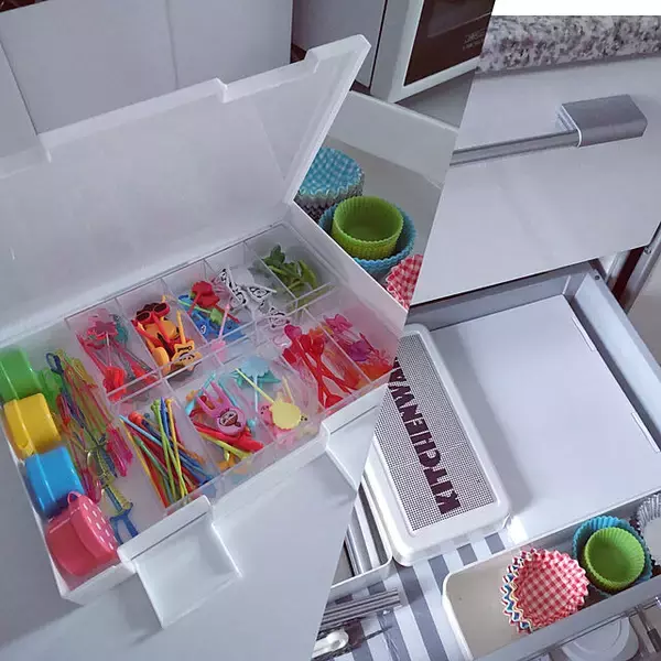 「お弁当作りもきっと楽しくなる♡使い勝手もばっちりのランチグッズ収納」の画像