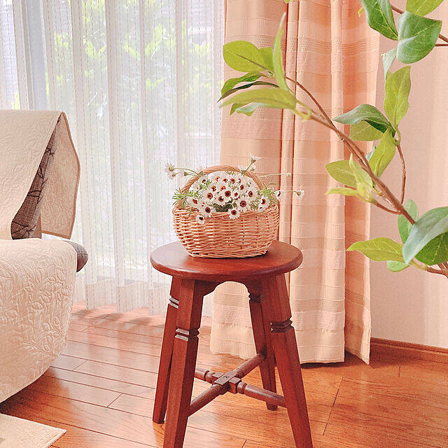 愛でたくなるデザインを♪ぱっと目を引くスツール・丸椅子カタログ