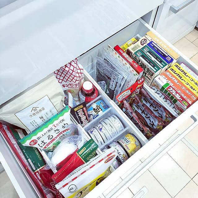 ストック収納どうしてる？サッと取り出せ、見た目もスッキリな定位置を作る工夫6選