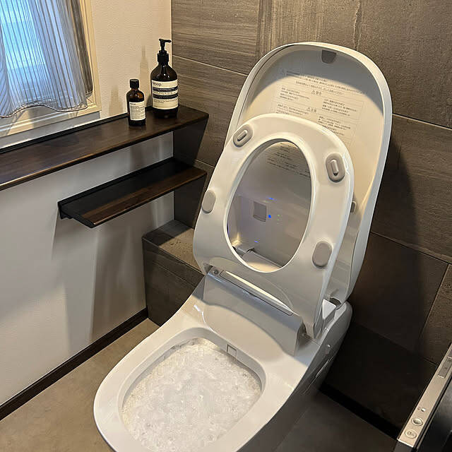 いつも清潔に気持ちよく使える♪トイレ掃除のおすすめアイデア10選