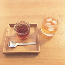 無印良品らしい魅力がたっぷり。食卓やキッチンをグレードアップする木製トレー