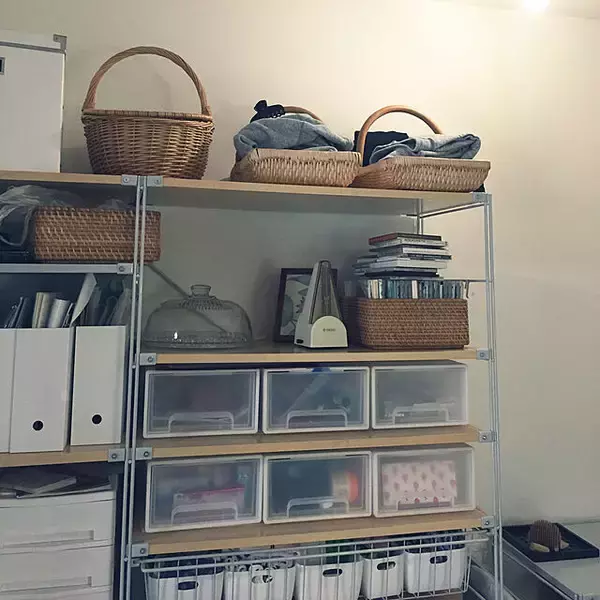 「お部屋時間を快適に！毎日着る部屋着やパジャマの置き場所アイディア」の画像