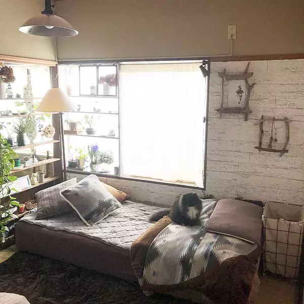 「お部屋時間を快適に！毎日着る部屋着やパジャマの置き場所アイディア」の画像