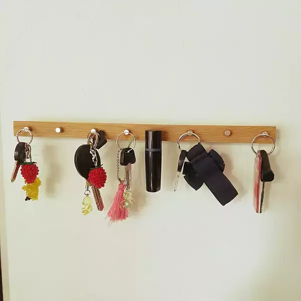 「玄関で迷わない。鍵の置き場所をつくるアイデア集」の画像