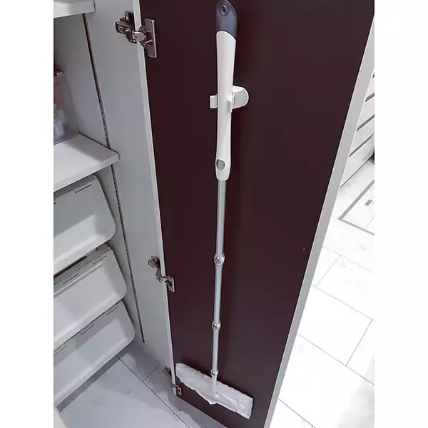 「掃除道具はもちろん、それ以外もスッキリ片付け！ワンキャッチの活用アイデア」の画像