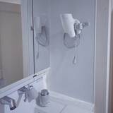 「もう置き場所に困らない♪ドライヤー収納のアイデア実例10選」の画像3