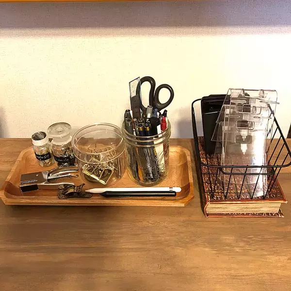 「スッキリまとめて集中力をアップさせる。デスク周りの収納実例集」の画像