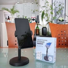 プチプラだけれど機能的で便利♪スマホやタブレットの快適性を高める100均のアイテム