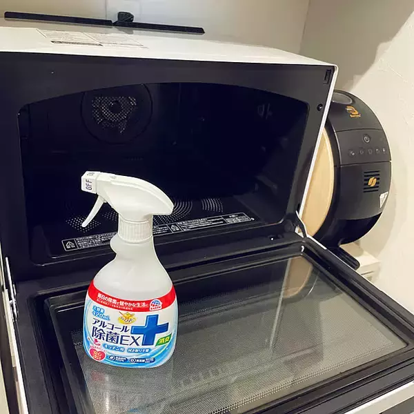 「キッチン家電が驚くほどピカピカに！レンジ・トースター・炊飯器の掃除方法をご紹介」の画像