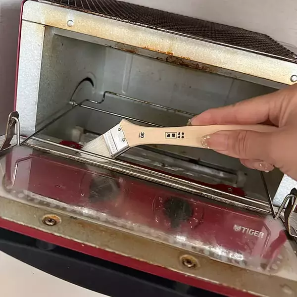 「キッチン家電が驚くほどピカピカに！レンジ・トースター・炊飯器の掃除方法をご紹介」の画像