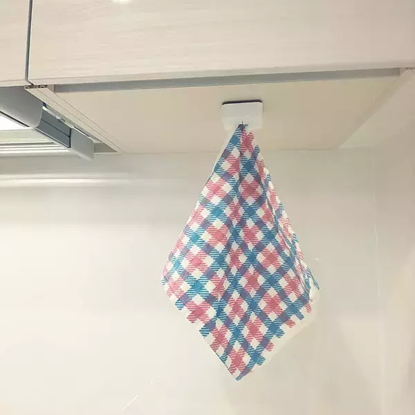 「衛生的で使いやすい！キッチンふきんの一時置き場アイデア6選」の画像