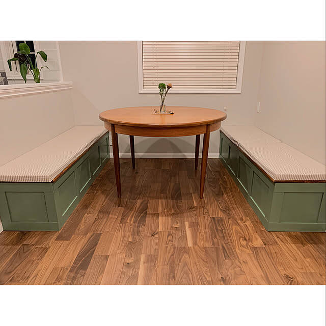 お手製のベンチで彩る、くつろぎ空間。個性豊かなベンチのDIYアイデア集