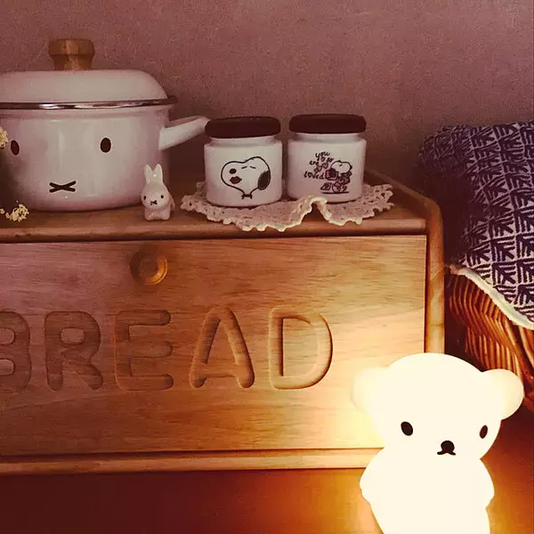 「間接照明にも♪お部屋をやさしく照らすデスクライト・テーブルランプ10選」の画像