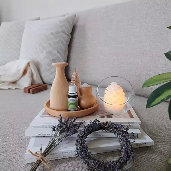 「間接照明にも♪お部屋をやさしく照らすデスクライト・テーブルランプ10選」の画像