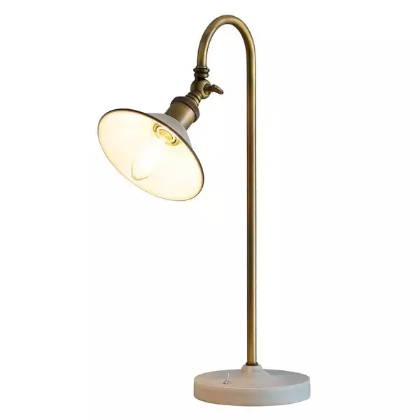 「間接照明にも♪お部屋をやさしく照らすデスクライト・テーブルランプ10選」の画像