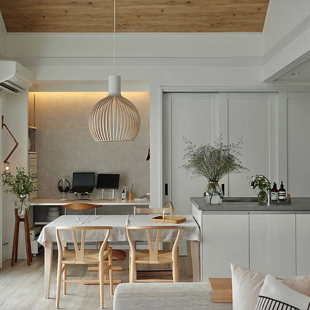 動線も会話もスムーズになる！ダイニングテーブルの賢い置き方・レイアウトの工夫10選