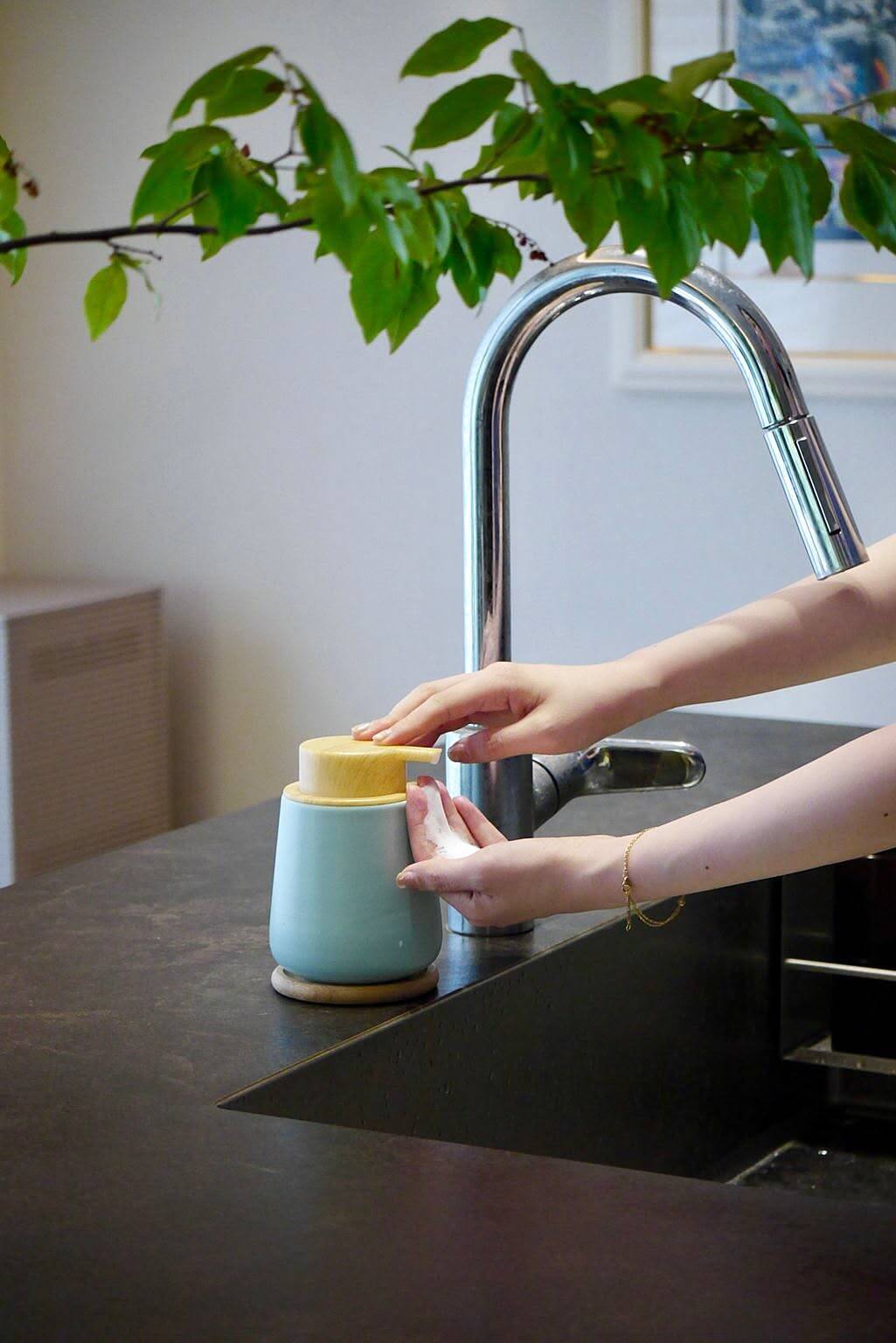 「水まわりを洗練してくれる美濃焼の泡ソープディスペンサー」 by Norikaさん