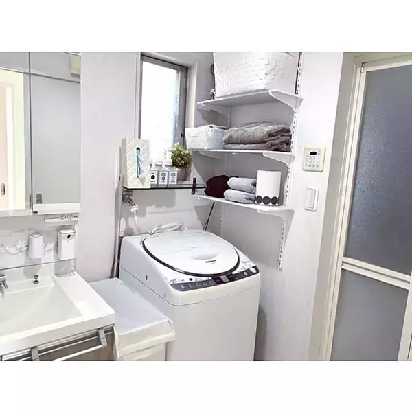「洗濯機周りをすっきり片付ける♪IKEAのランドリー収納を使った実例6選」の画像