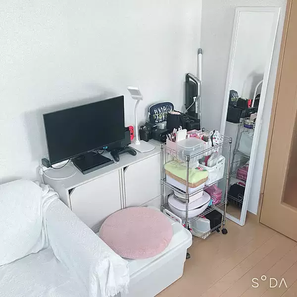 「手軽に置き場づくりができる♪ダイソーのジョイントラックを使った収納アイデア10選」の画像