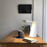 「日常も非日常も、頼れるあかりたち。無印良品で見つけるライト」の画像1