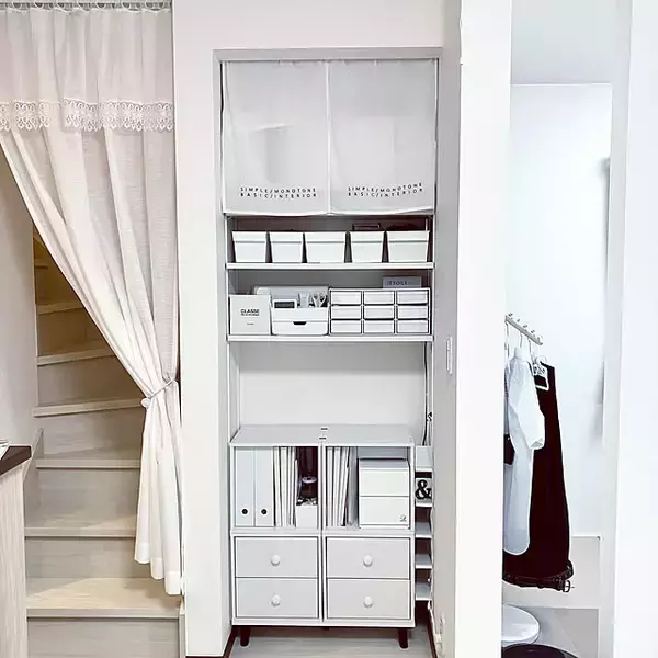 「「片づけてもすぐ散らかる」を卒業！床が散らかりにくくなる工夫10選」の画像