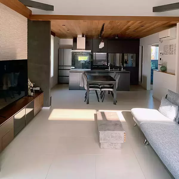 「「片づけてもすぐ散らかる」を卒業！床が散らかりにくくなる工夫10選」の画像