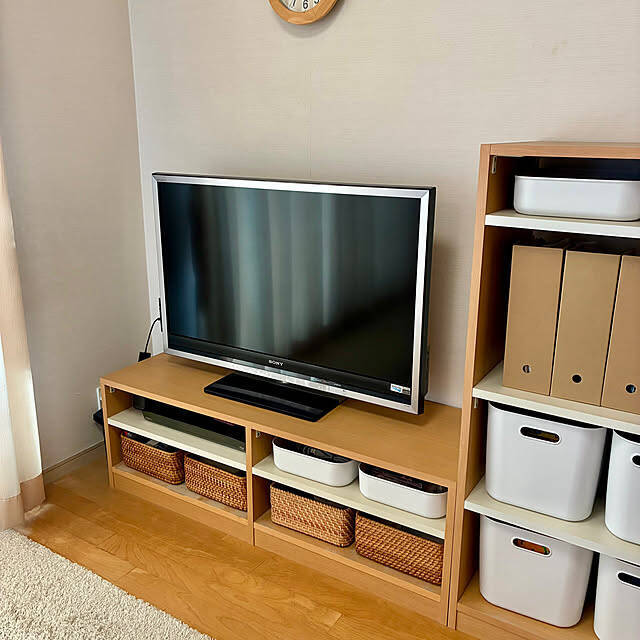 こういうアイテムを入れたらリビングが便利になる。テレビボードを使った快適な収納の作り方