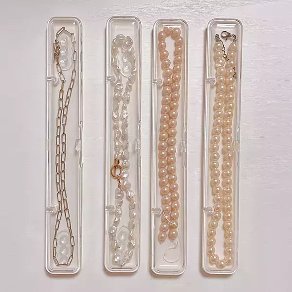 「絡まない＆使いやすいアイデアが続々！参考にしたいアクセサリー収納の実例集」の画像