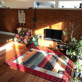 「やめてみたら新たな魅力発見♪ソファを置かないリビングの実例10選」の画像5