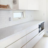 「こだわりの空間を実現♪キッチンカウンターまわりのDIYアイデア」の画像4