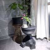 「お気に入りの植物が引き立つ♪インテリアにもなるプラントスタンド6選」の画像4