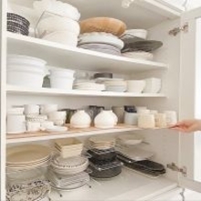 「取りにくい」「入らない」を解消！ニトリで叶えるストレスフリーな食器棚収納術
