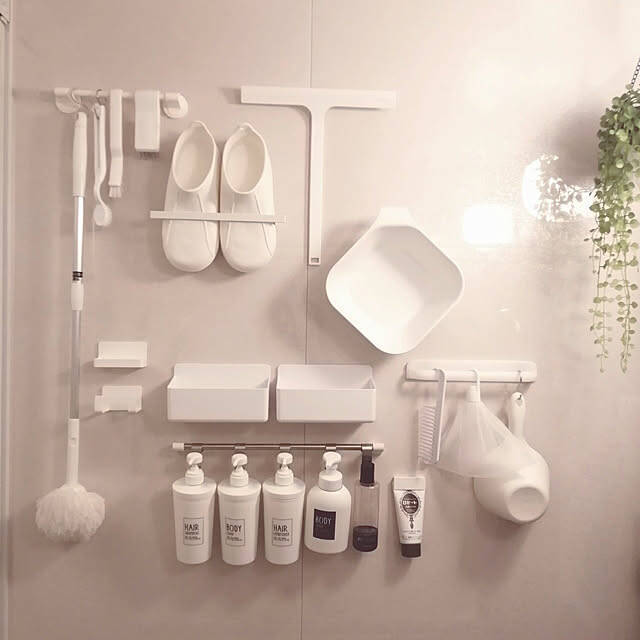 シンプルでモダンな見た目と使いやすさ抜群の機能性。お風呂で使いたい山崎実業のtowerシリーズ6選