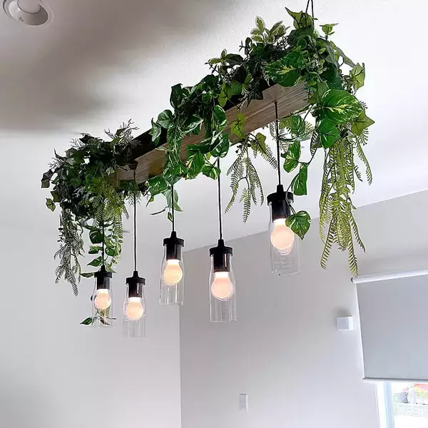 「シンプルだからアレンジ自由自在♪ダイソーのSMD電球ペンダントライトのリメイクアイデア6選」の画像