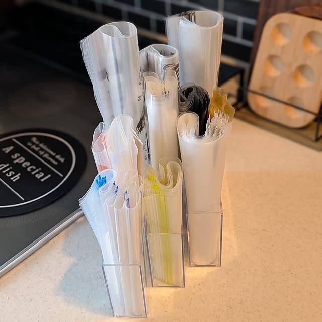 もう散らからない！セリアのトレー活用で収納を賢くアップデート