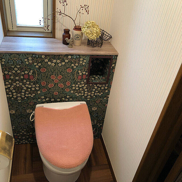 ホッと一息つける空間を演出♡初心者でもチャレンジしたいトイレDIY