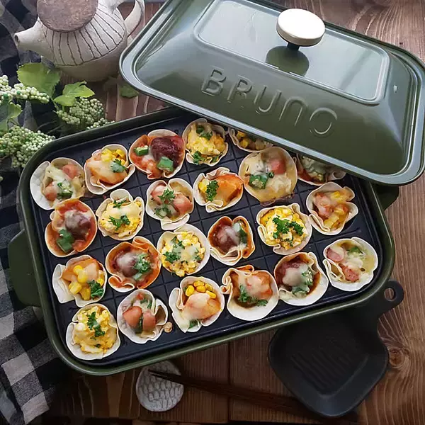 「見た目の良さと機能性を両立させたいときにはこれ♡料理の幅も広がるBRUNOのホットプレート」の画像