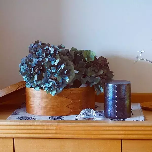 「収納でもディスプレイでも唯一無二の存在感。シェーカーボックスの活用法」の画像