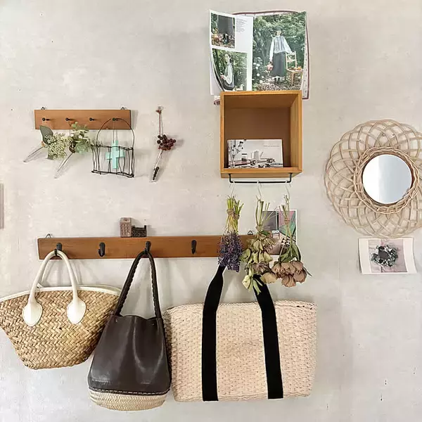 「収納をお気に入りスペースに♪使いやすくてインテリアとしても楽しめる見せる収納のアイデア6選」の画像