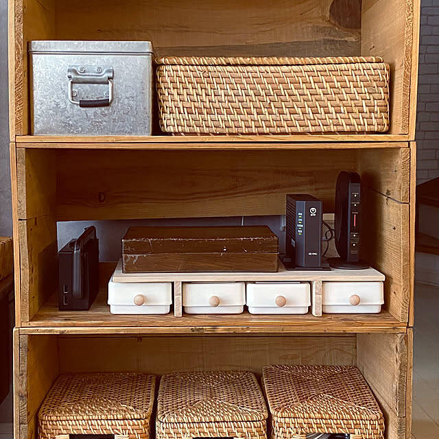 シンプルだから幅広く使える！ダイソー「粘土ケース」を使った収納アイデア