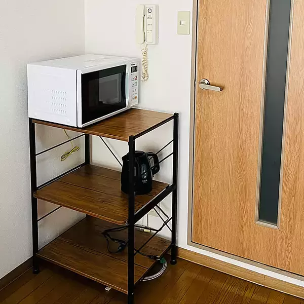 「炊飯器や電子レンジの置き場所を解決！キッチンを快適にするベストな置き方」の画像