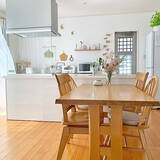 「「光をまとう、開放的な佇まい。すっきりと整えながら、自分らしさも楽しむ白いキッチン」 by koko_hikaさん」の画像3