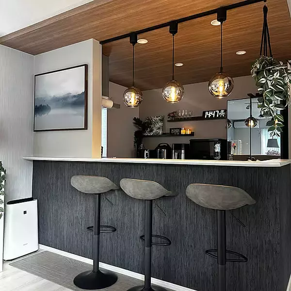 「落ち着いた雰囲気が魅力の空間をコーディネート♡カフェ風インテリアの実例集」の画像