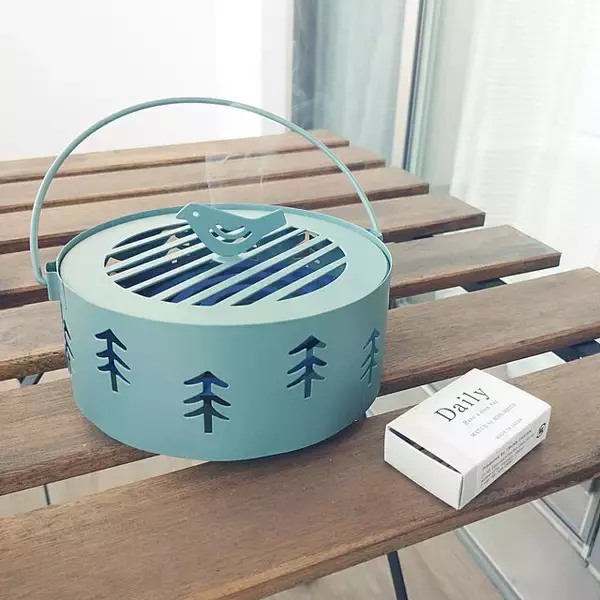「夏の必需品をインテリアでも楽しむ♪デザインで魅せる蚊取り線香カバー」の画像