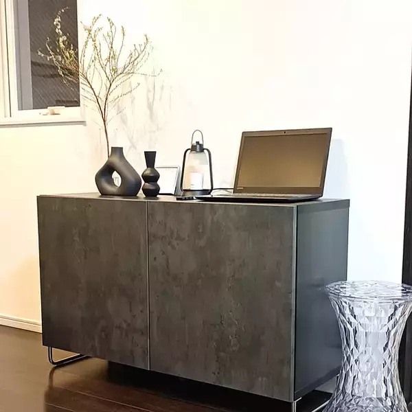 「リビングの収納を一気に解決！IKEAのベストーを使ったコーディネート」の画像